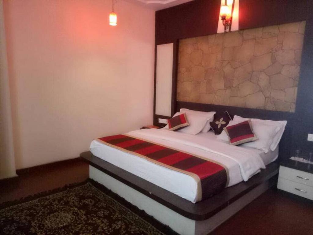 Hotel Holiday Home Джайпур Екстериор снимка